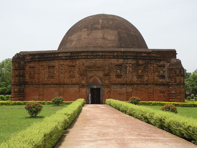800px eklakhi mausoleum